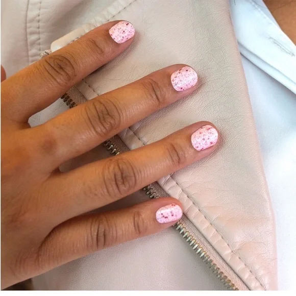 *Retired* Color Street: Pink Warrior | Breast Cancer Awareness Pastel Glitter - Picture 7 of 15